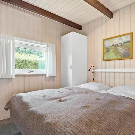 Casa vacanze In With Sauna Sjolund