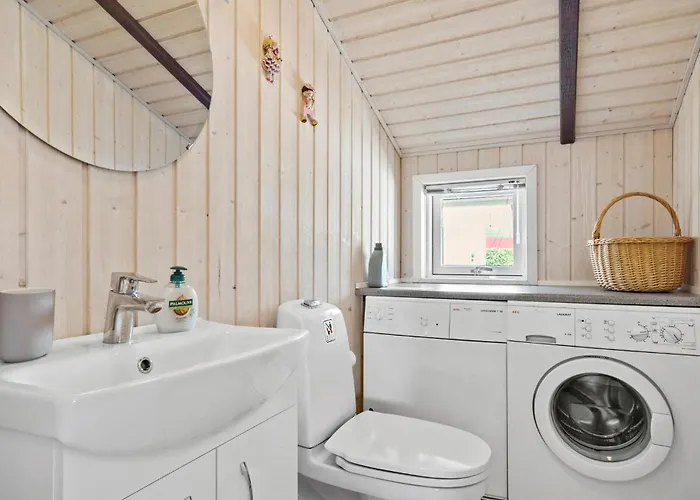 In With Sauna * Sjolund